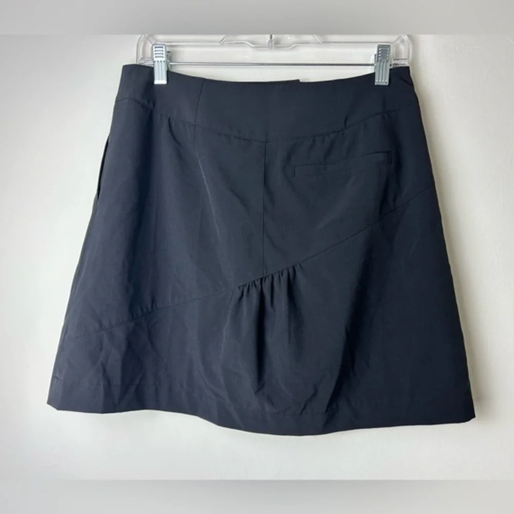 Annika cutter and buck black golf skirt size 4